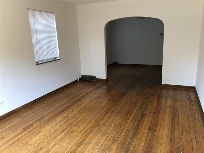 Foto del edificio - 206 W 9th Ave