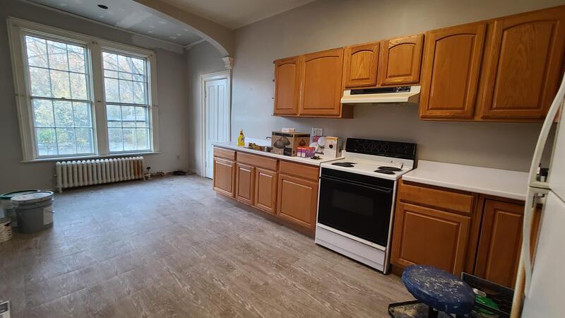 Primary Photo - 104 Laurel Hill Ave