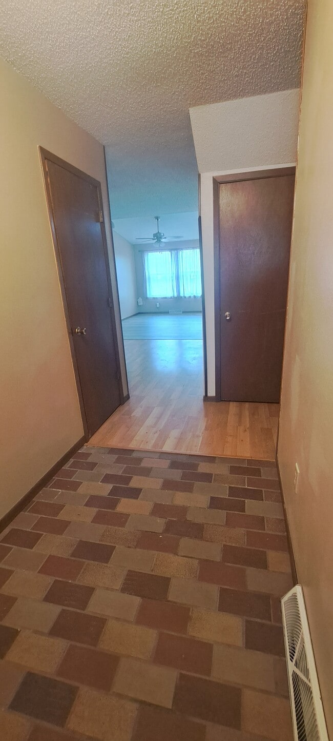 Building Photo - 1248 Dolen Pl