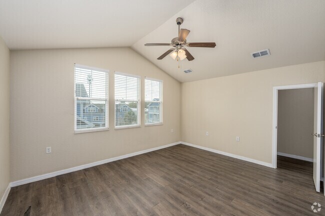 Casa adosada de 4x4, 4 habitaciones, 4 baños, 1772 pies cuadrados, dormitorio 1 - Athens Commons- Student Housing