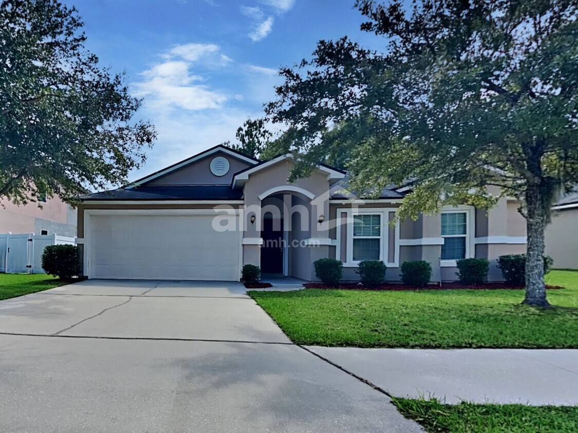 Foto principal - 1861 McGirts Point Blvd