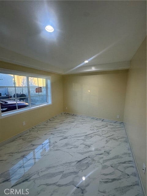Building Photo - 3528 W 109th St