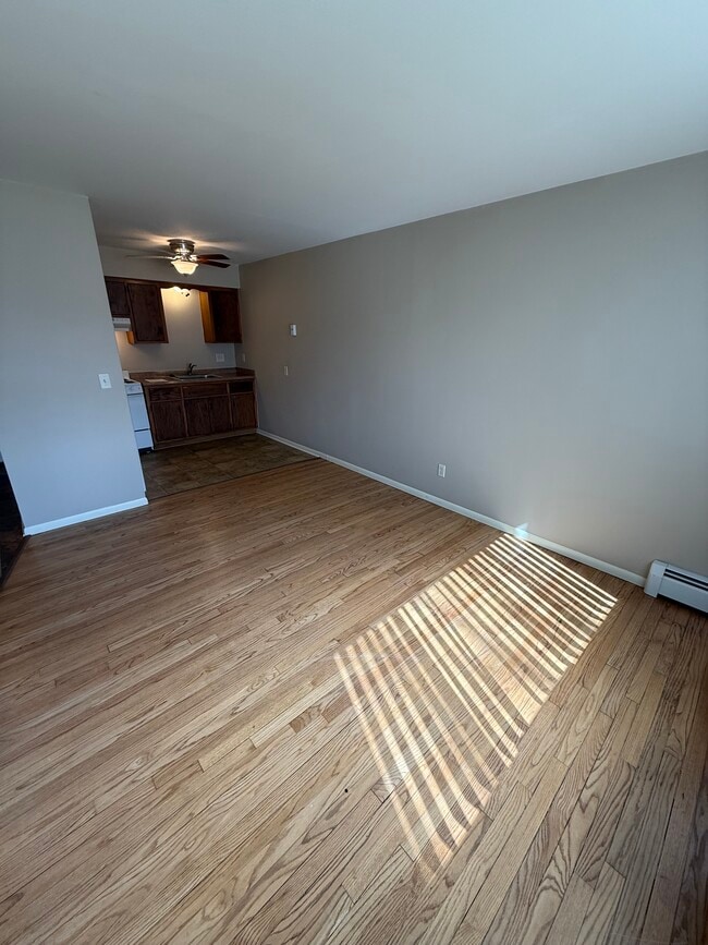 Living Room - River Park Apartments