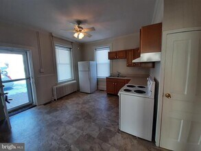 Building Photo - 553 N Loudoun St