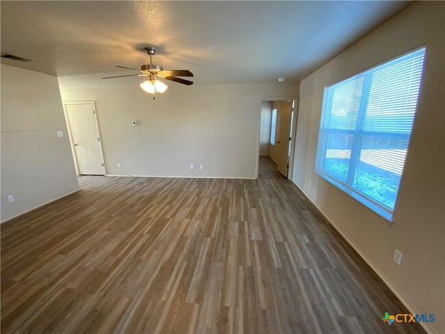 Foto del edificio - 2212 Bellmont