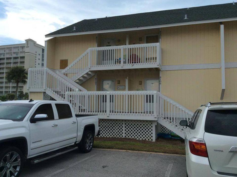 Primary Photo - 775 Gulf Shore Dr