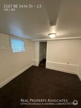 Building Photo - 2107 NE 54th St