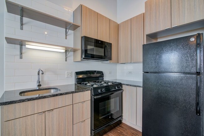 Foto del edificio - 5051 N Kenmore Ave