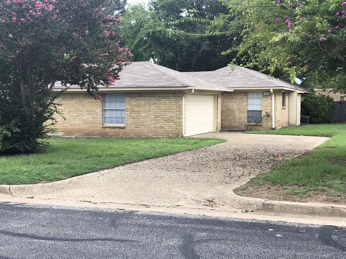 4716 Edinburgh Dr, Tyler, TX 75703 House Rental in Tyler, TX