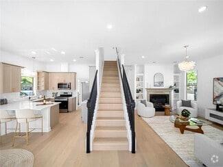 Building Photo - 5209 Evans Ave