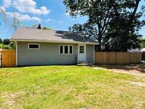 Building Photo - 191 Laurelton Dr
