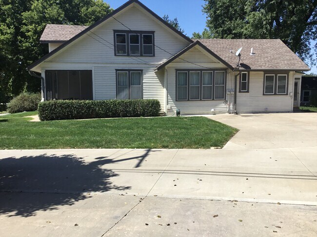 Parking - 2709 Folsom St