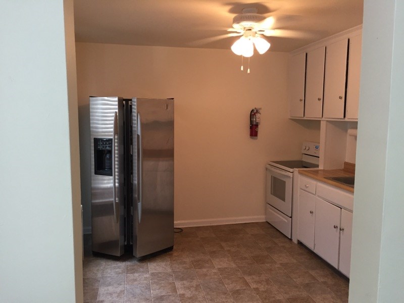 Cocina 1 - 64 S Limekiln Pike