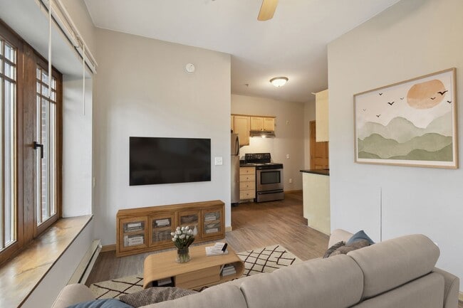 Interior Photo - St. George Apartments