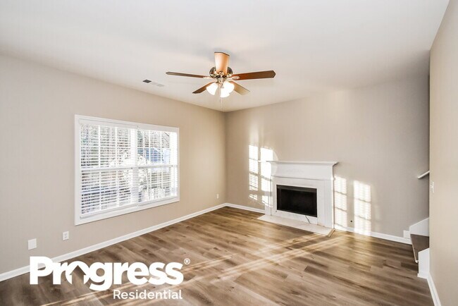 Foto del edificio - 4935 Roxton Ln