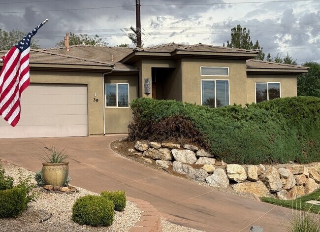 Foto del edificio - 1854 Stonebridge Dr