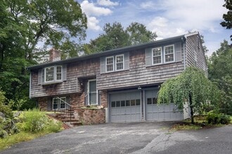 Building Photo - 27 Woodland St