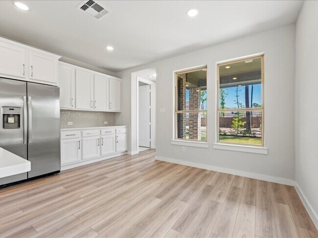 Foto del edificio - 7396 Mount Greylock Lp