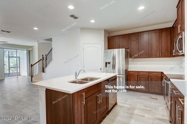 Foto del edificio - 71 Castro Ct