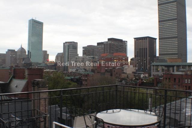 Primary Photo - 311 Commonwealth Ave