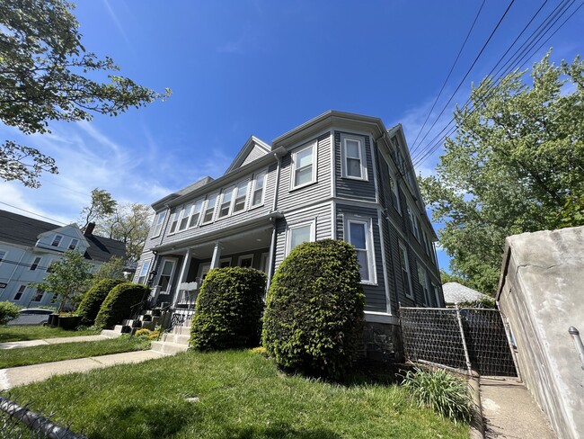 Foto del edificio - 87 Morrison Ave