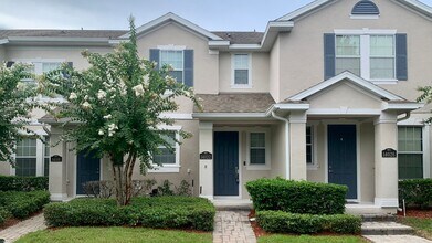 Building Photo - 14022 Avenue of the Groves
