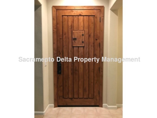 Foto del edificio - 261 Lanfranco Cir