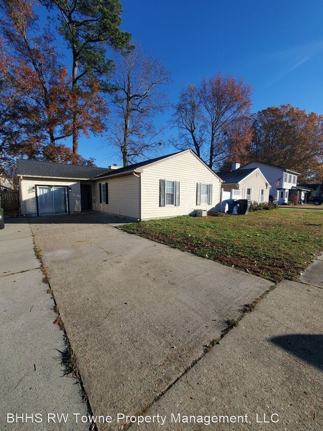 Primary Photo - 3 br, 2 bath House - 1290 Eaglewood Drive