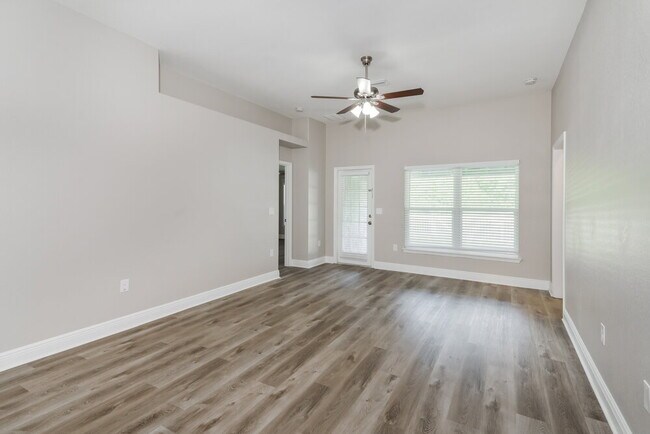 Building Photo - 1225 Sheridan Bay Dr