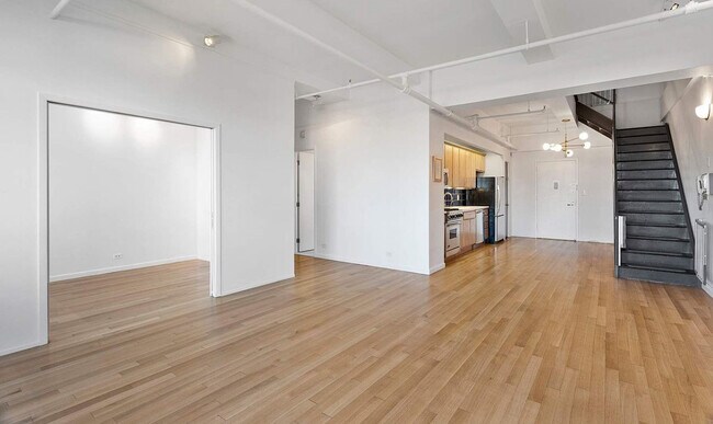 Foto del edificio - 88 E 10th St