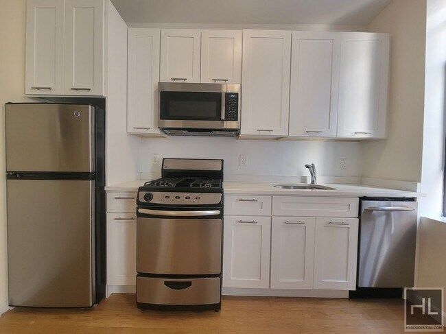 Foto del edificio - West 45th Street – Charming Studio in Prim...
