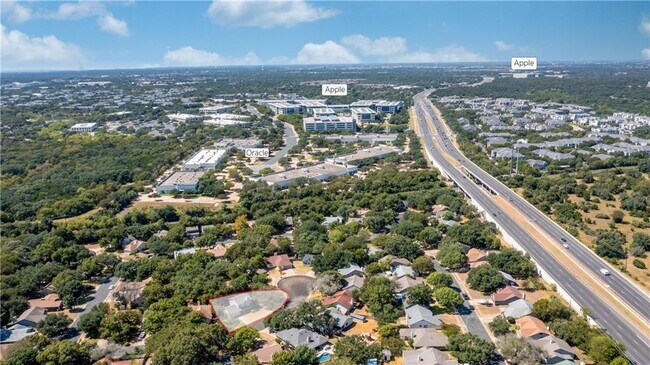 Foto del edificio - 12702 Rhea Ct