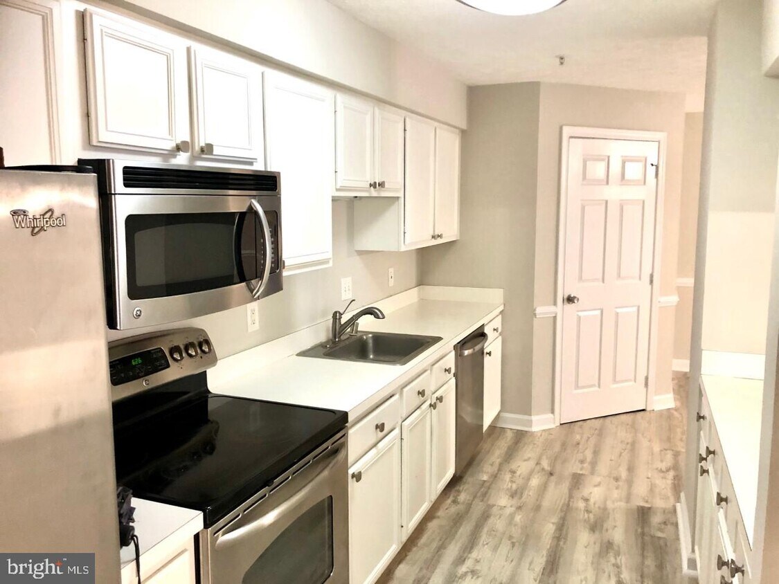 631 Admiral Dr Unit H9304, Annapolis, MD 21401 Condo for Rent in