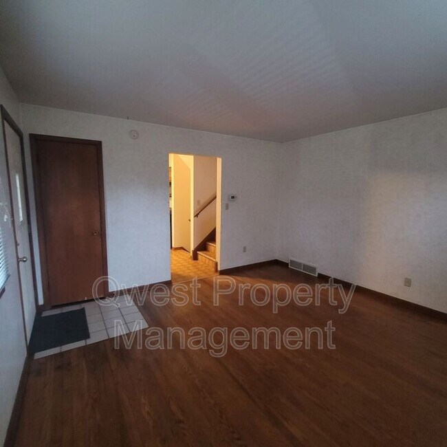 Foto del edificio - 2562 Ridgemoor Dr SE