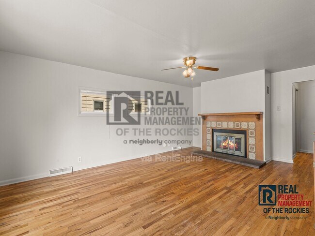 Building Photo - 1401 Broadview Pl