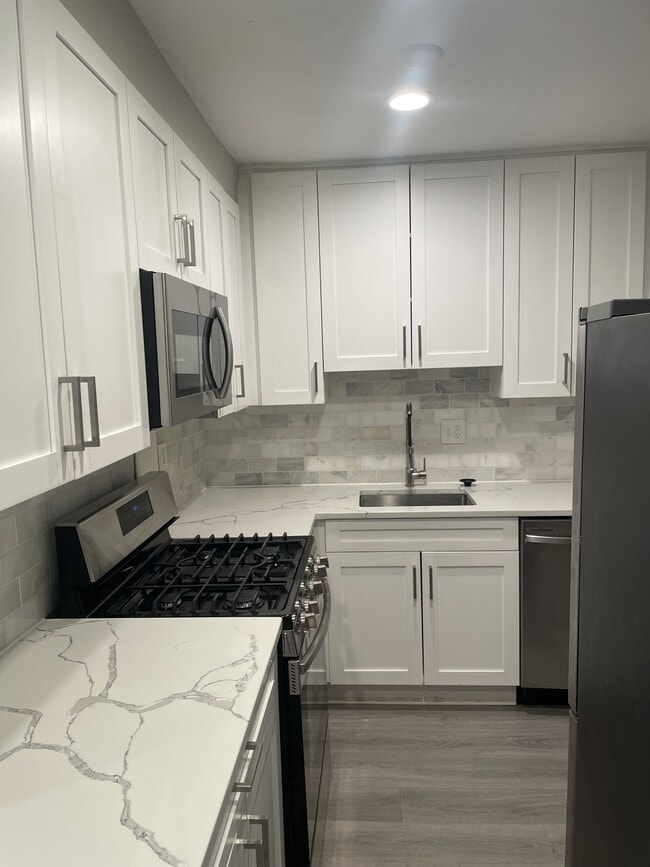 Photo - 1935 Addison Rd S Townhome