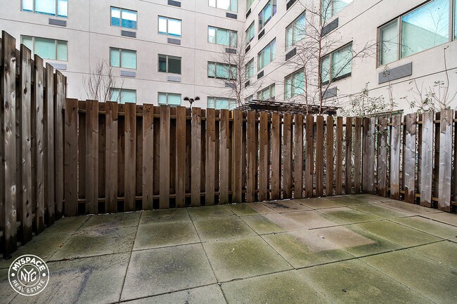 Building Photo - 1209 Dekalb Ave