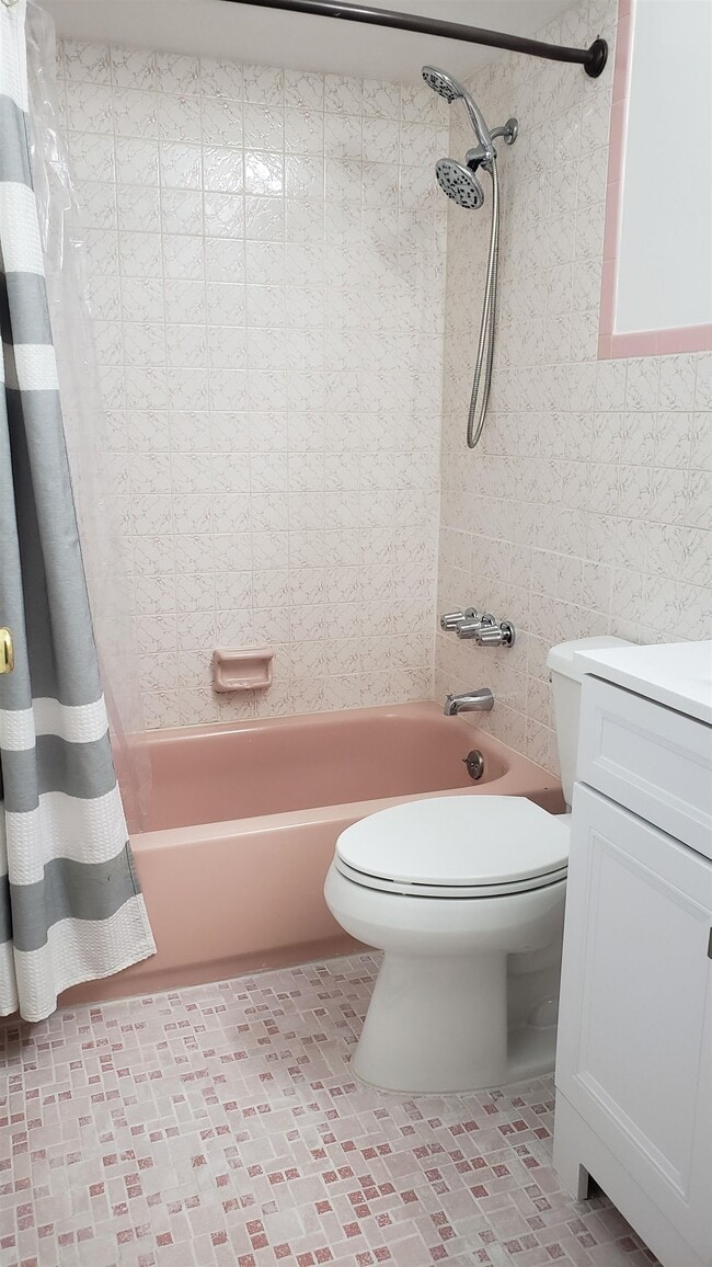 Building Photo - 227-229-229 Cambridge Ave