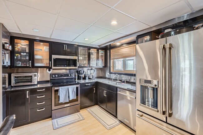 Foto del edificio - 953 N Rohlwing Rd