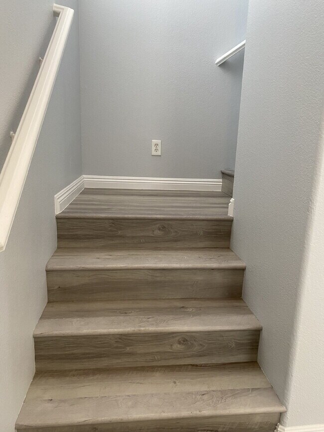 Foto del edificio - Two-bedroom, 2.5 bath two-story
