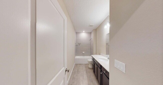 Foto del edificio - 3965 Cloverdale Ct