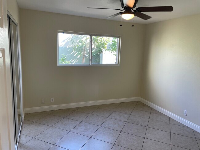 Foto del edificio - 2944 Peppertree Ln
