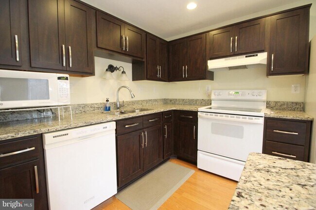 Building Photo - 7729 Camp Alger Ave