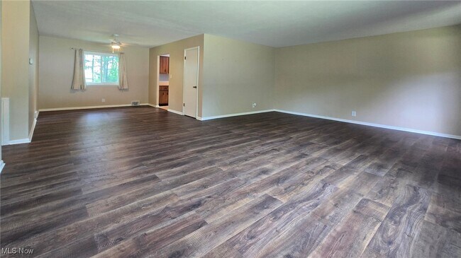 Foto del edificio - 6862 Westview Dr