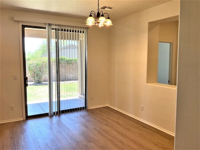 Foto del edificio - 9403 West Ross Ave