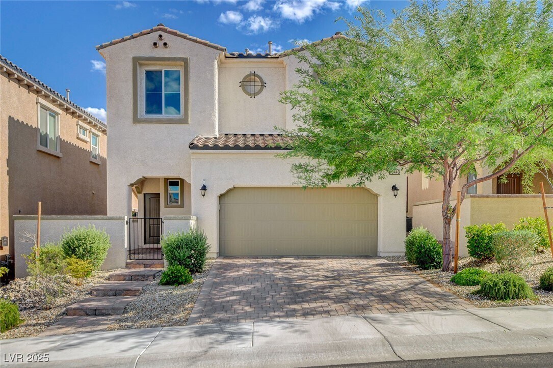 Foto principal - 10443 Skye Summit Ave