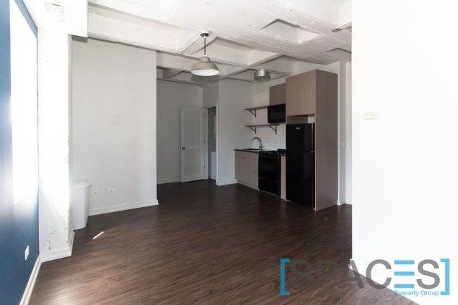 Foto del edificio - 1325 W Wilson Ave