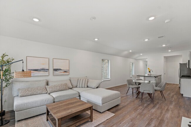 Foto del edificio - 5414 Magnolia Heath Ln