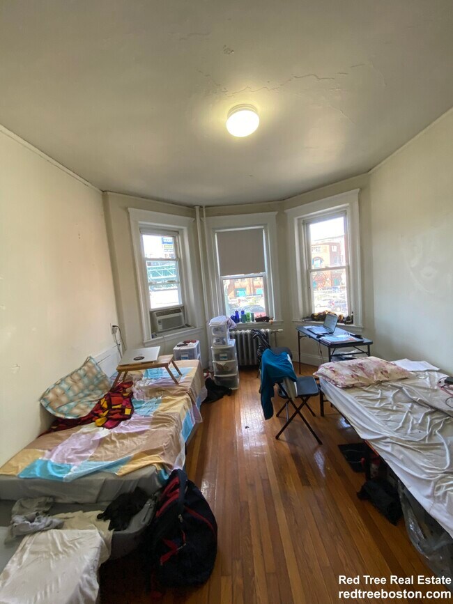 Building Photo - 1171 Boylston St