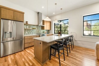 Building Photo - 29 Page Ave